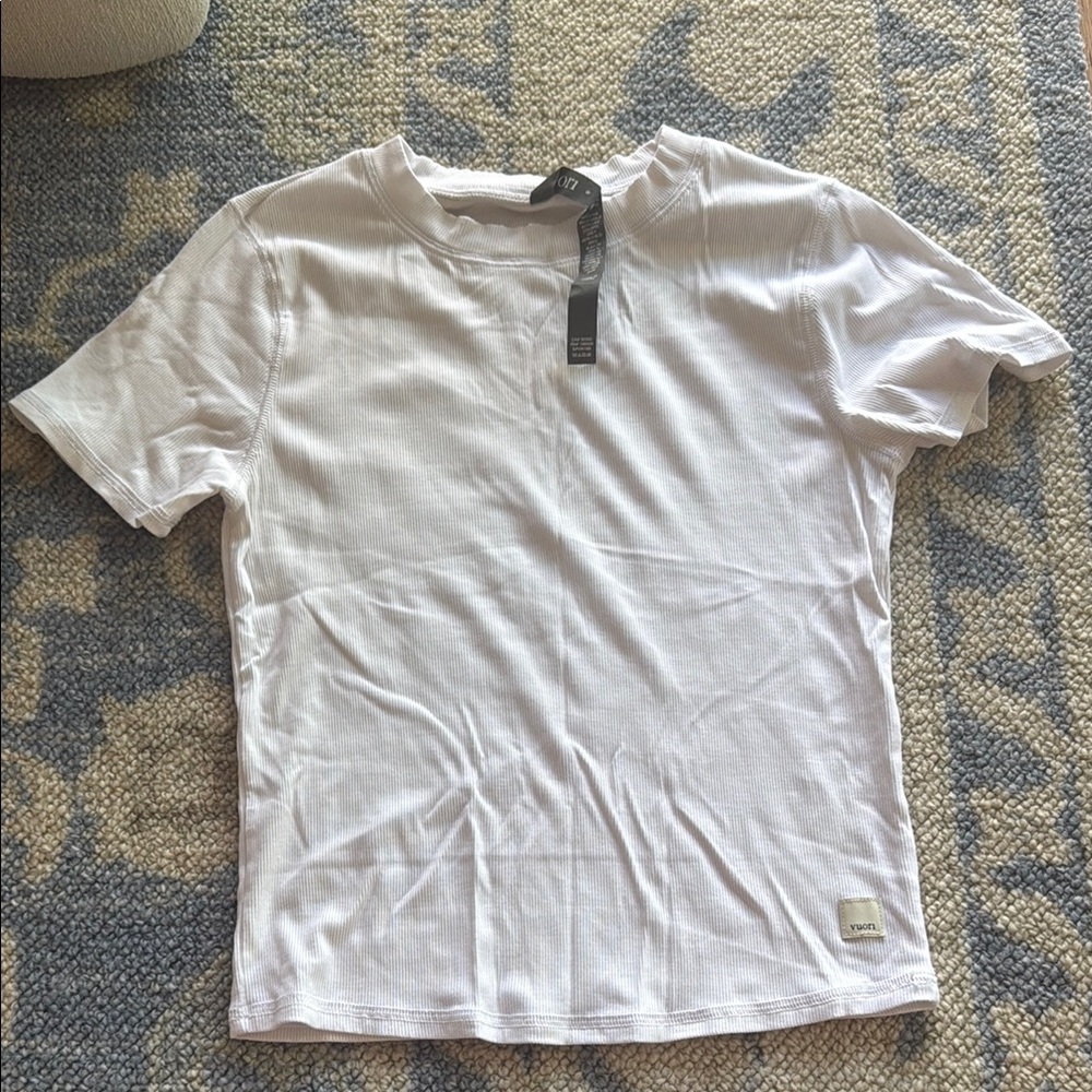 Vuori White Short Sleeve Tee